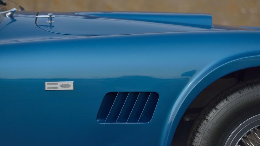 Детали экстерьера Shelby Cobra 289 (CSX 2195) 1963 года  (фото 11 из 20)